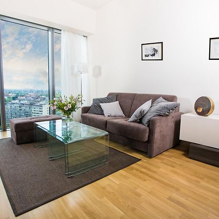 Apartamenty Sky Tower Wrocław Exteriör bild