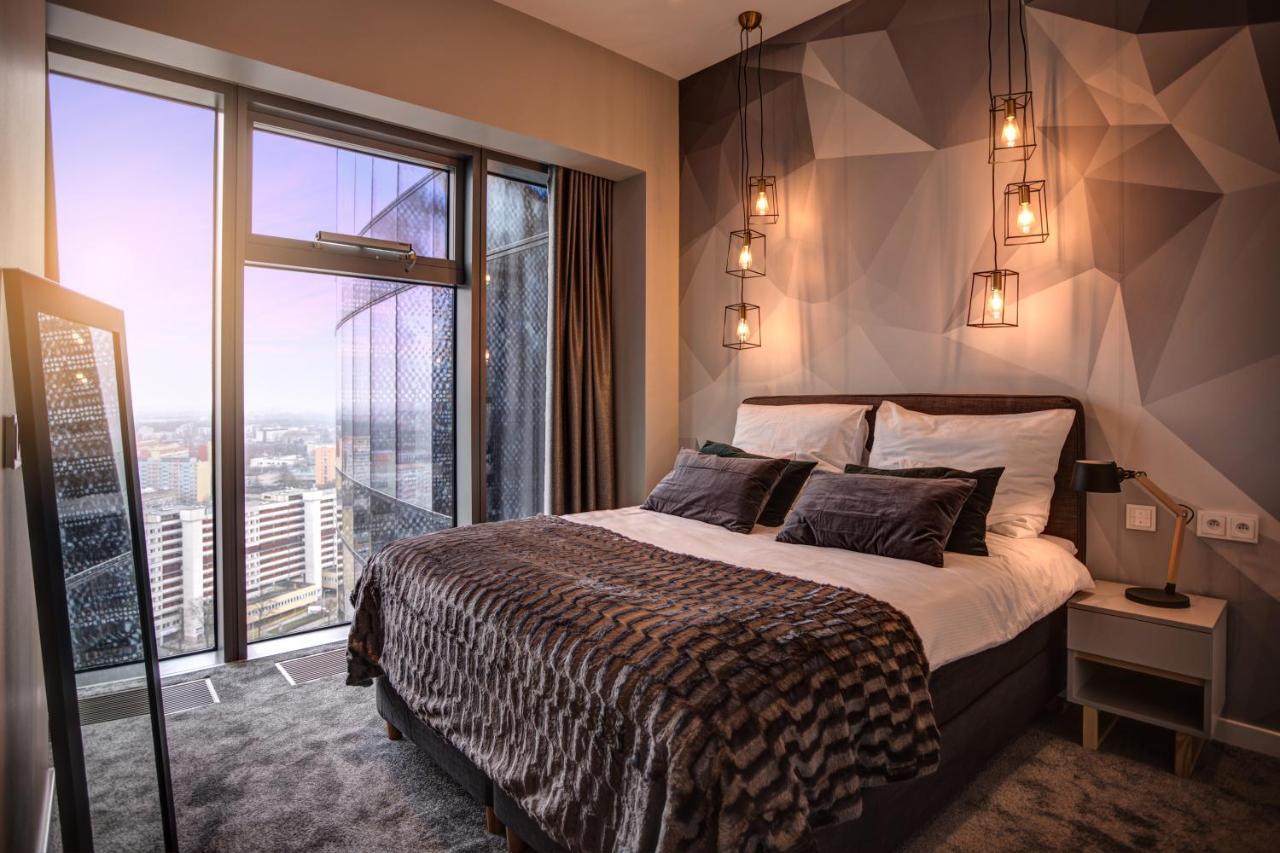 Apartamenty Sky Tower Wrocław Exteriör bild
