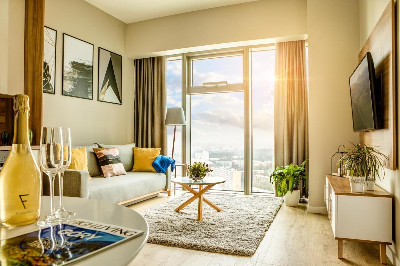 Apartamenty Sky Tower Wrocław Exteriör bild