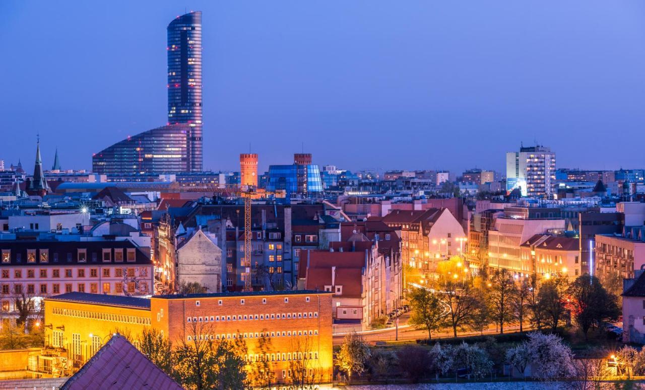 Apartamenty Sky Tower Wrocław Exteriör bild