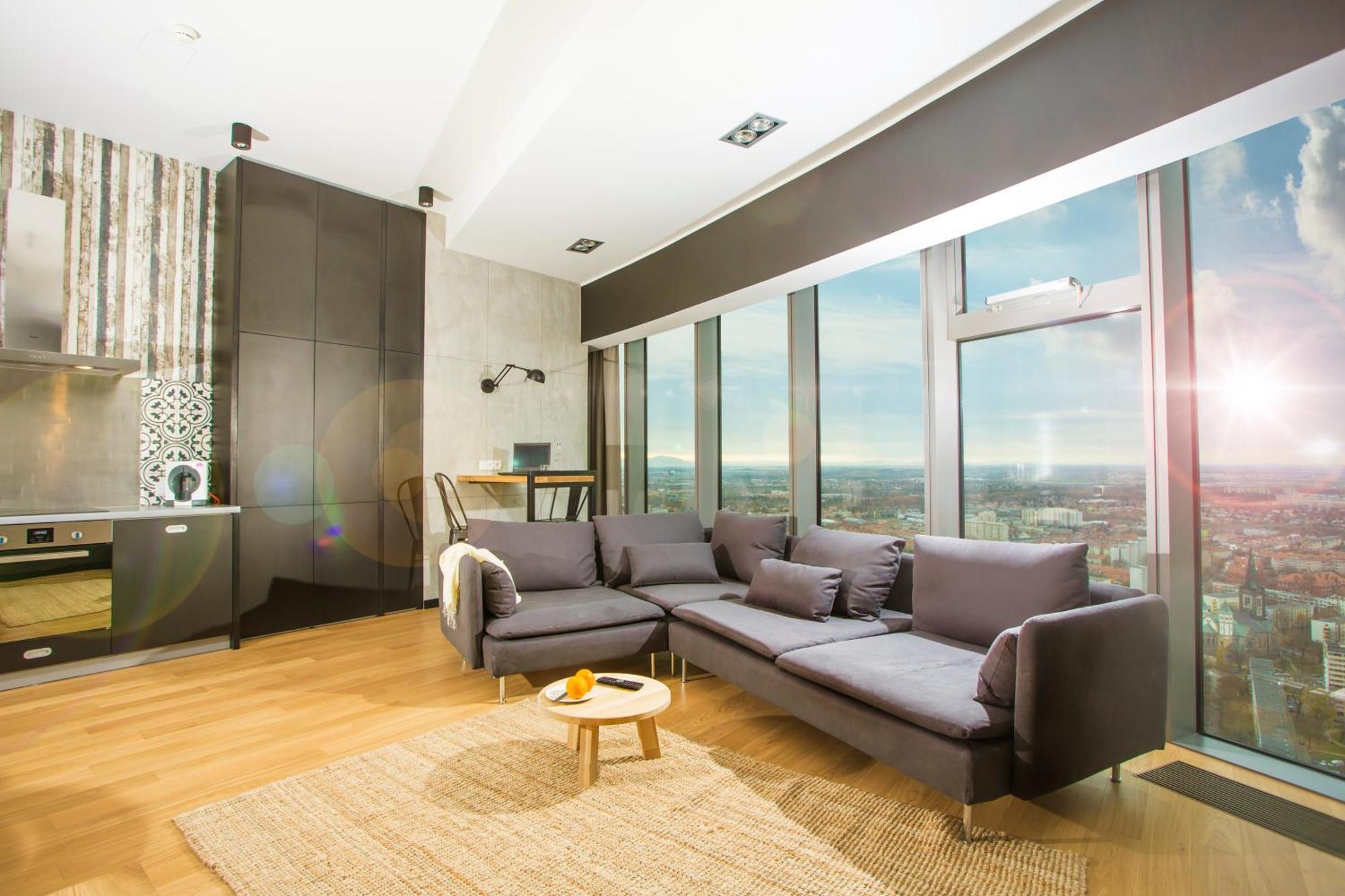 Apartamenty Sky Tower Wrocław Exteriör bild