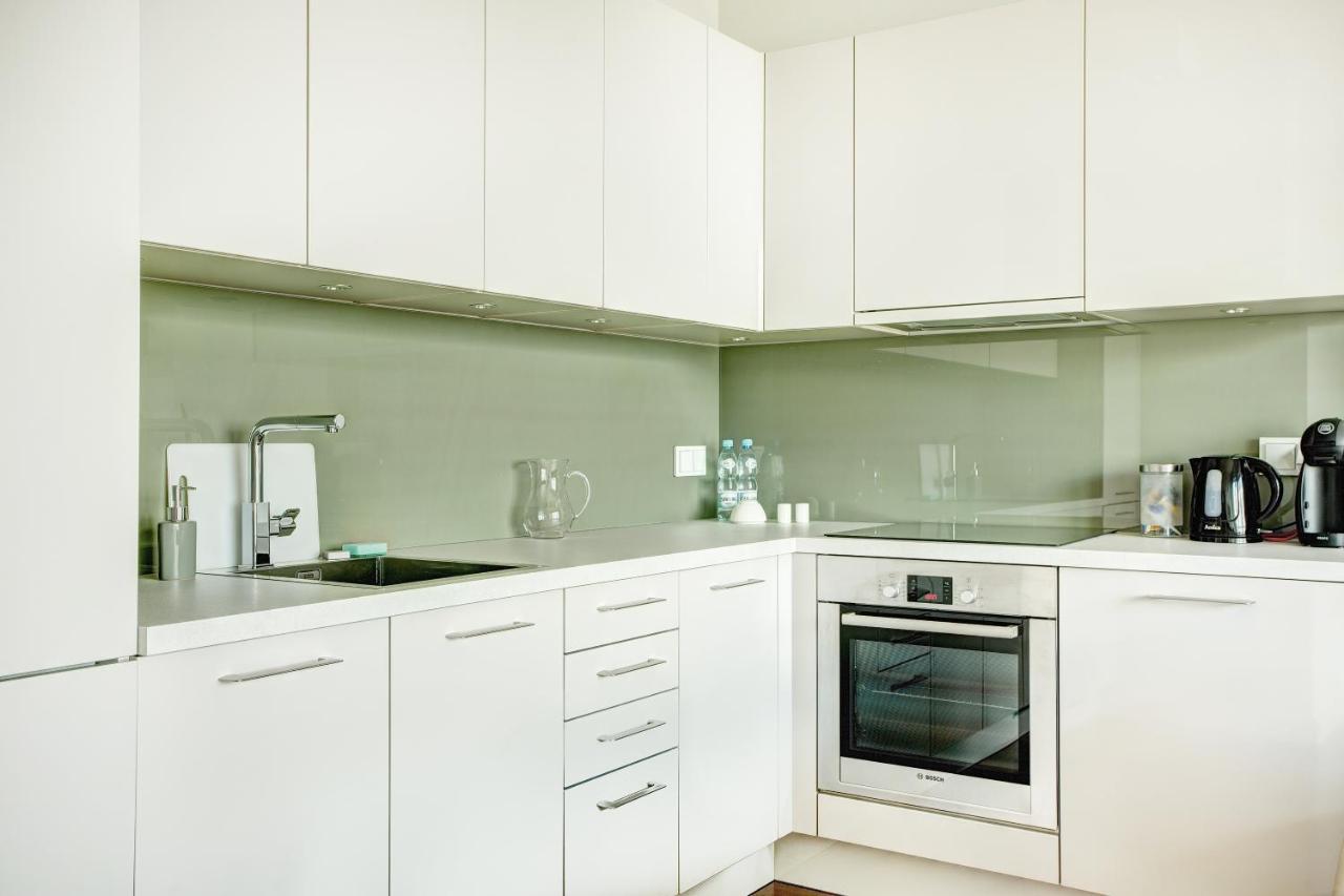 Apartamenty Sky Tower Wrocław Exteriör bild