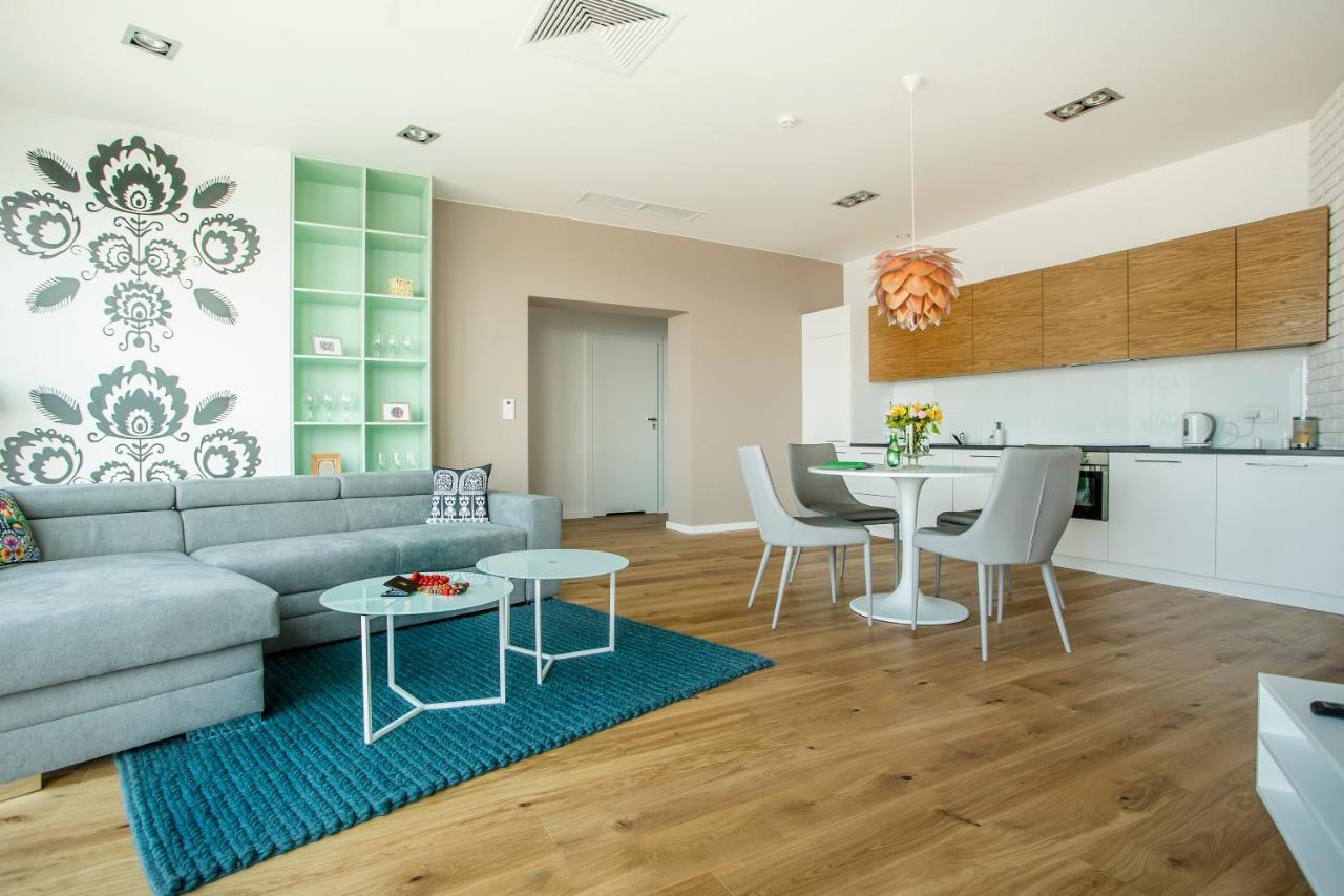 Apartamenty Sky Tower Wrocław Exteriör bild